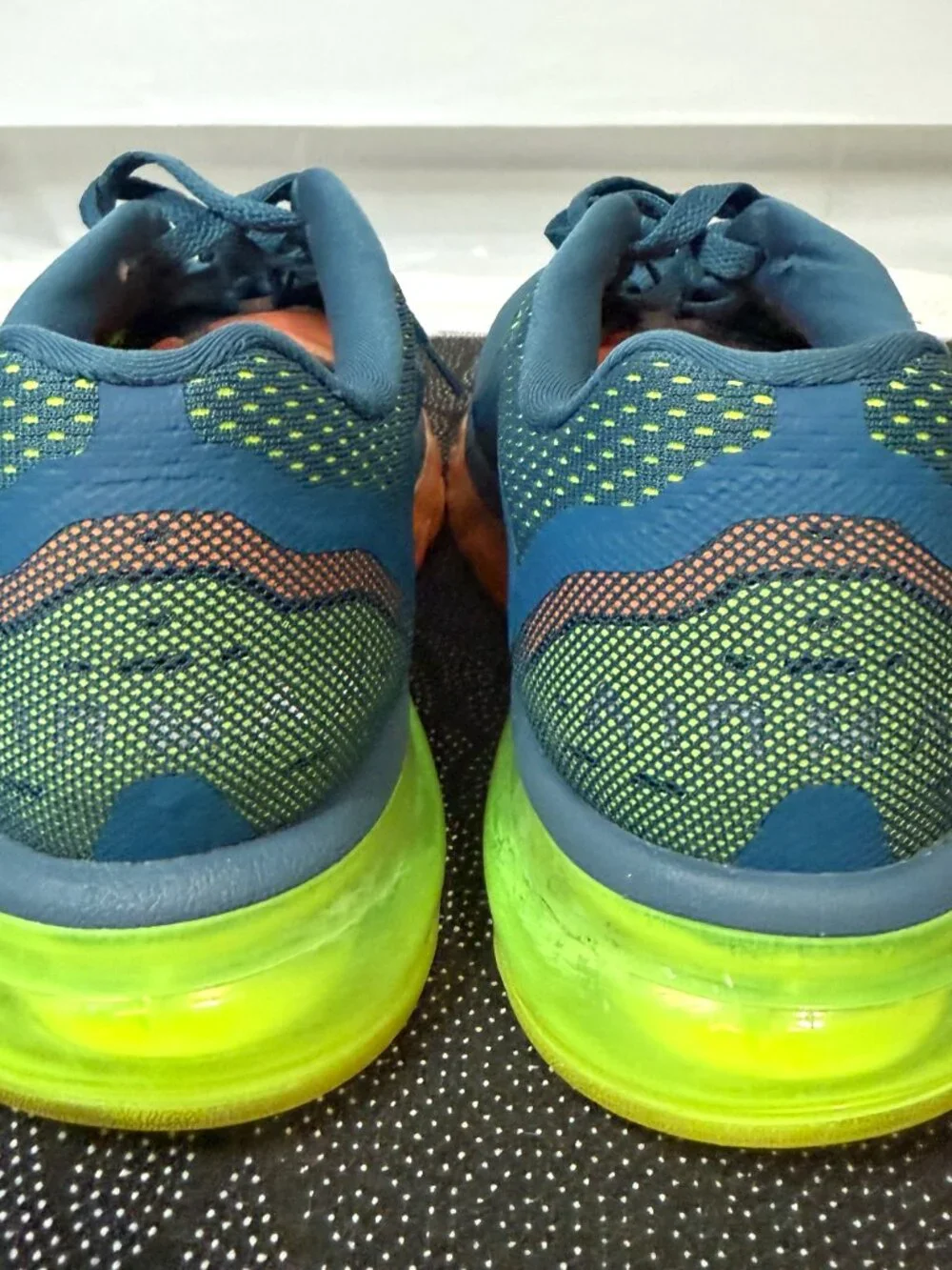 Nike Air Max 2014 'Night Factor' 621077-308 Volt Blue Men's Size 9.5